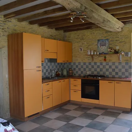 בית נופש Gite Montbriaume Planquery